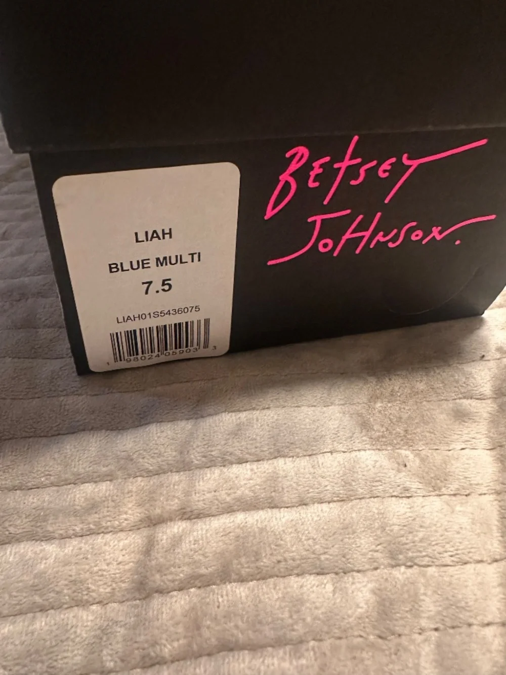 Betsey Johnson sandals - Picture 3 of 4